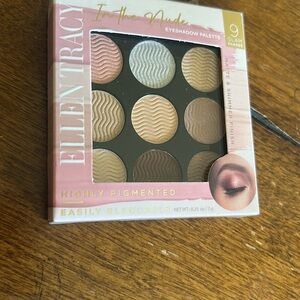 Ellen Tracy Cream and Pink Eyeshadow Palette